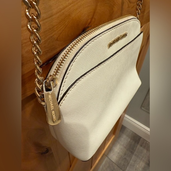 Michael Kors Dome Crossbody Leather Bag White Gold Hardware Purse - Picture 4 of 6
